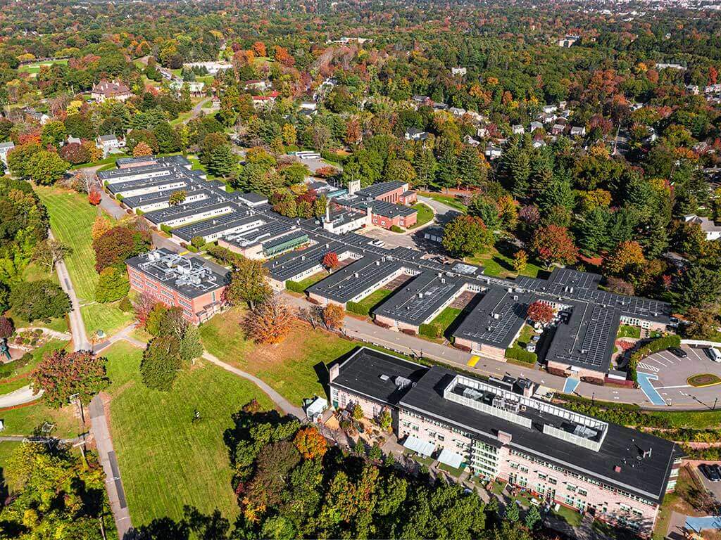 commercial solar company massachussetts