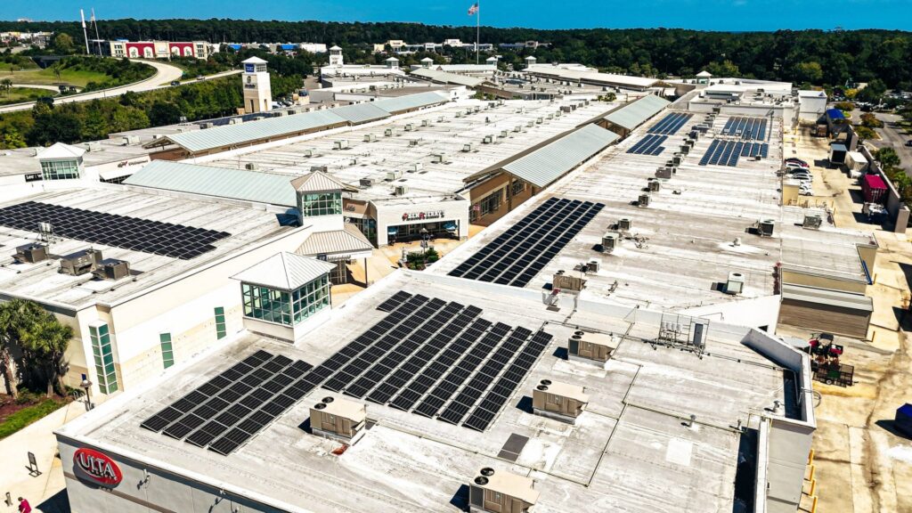 Rooftop solar at a retail outlet center in Myrtle Beach, SC – 624 kW by Plankton Energy